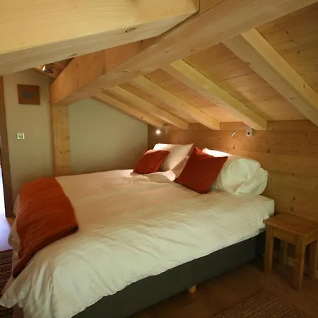 Chalet Timbers - Light And Modern - Sleeps 6 - Les Gets