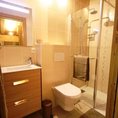 Timbers - Light And Modern - Sleeps 6 - Chalet *
